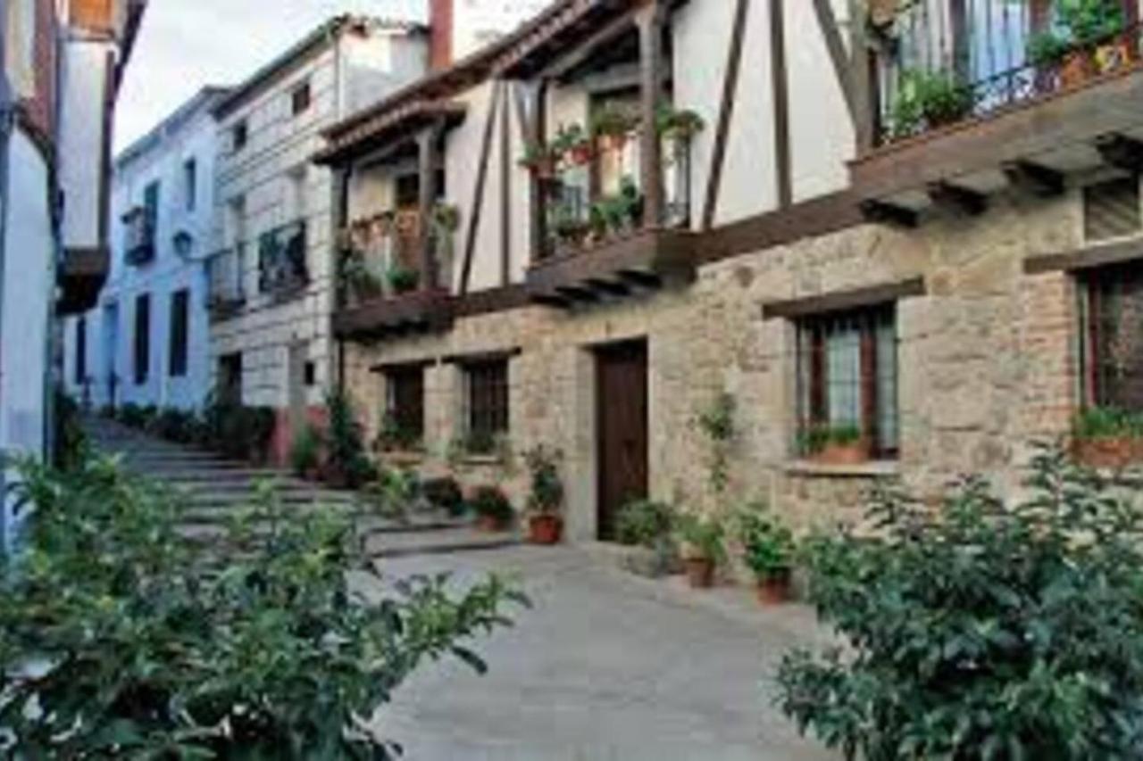 Casita Con Encanto En La Sierra De Gredos, Candeleda Exterior photo